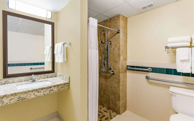 AmericInn by Wyndham Princeton MN