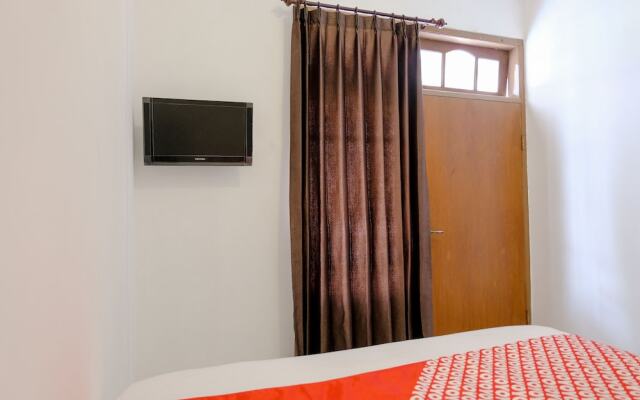 Kina Family Residence by OYO Rooms