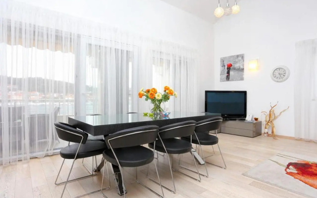 Apartments by the sea Trogir - 16211