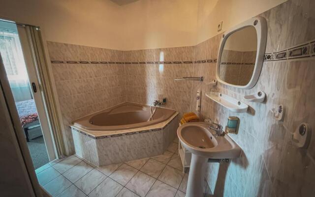 Hotel Apartment Faraon