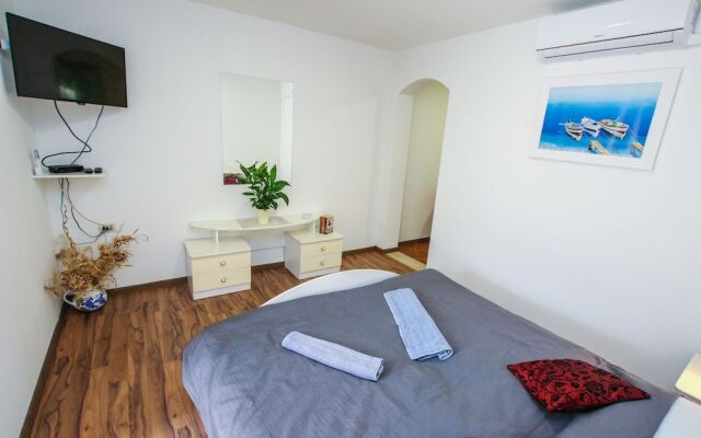 Apartment Luka 1