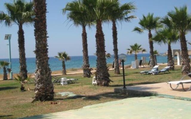 Simos Magic Beach Hotel Apartments