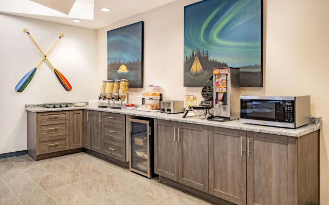 Super 8 by Wyndham Moosonee