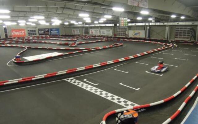 Silver Hotel & Gokart Center