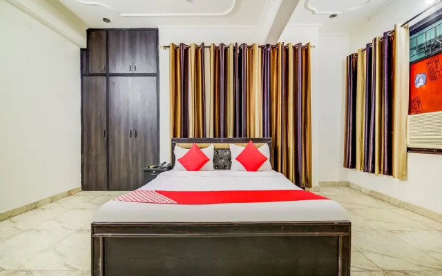 Oyo 30398 Hotel Royal Residency