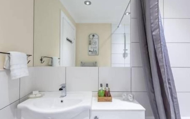 Maya's Glasgow Holiday Homes