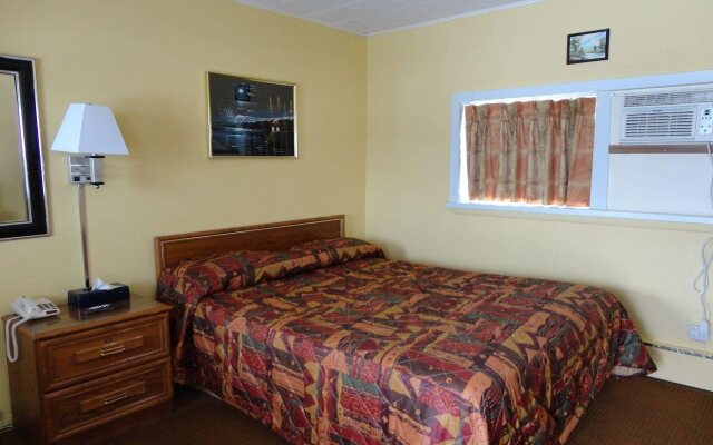 Hillside Inn Pembroke