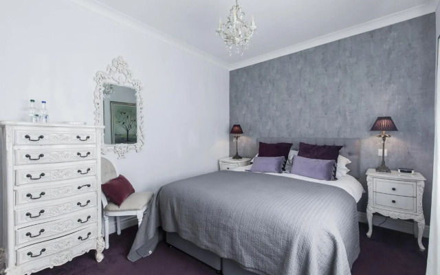 Mount Pleasant Hotel
