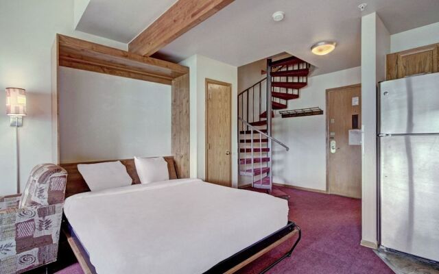 River Mtn Lodge E304