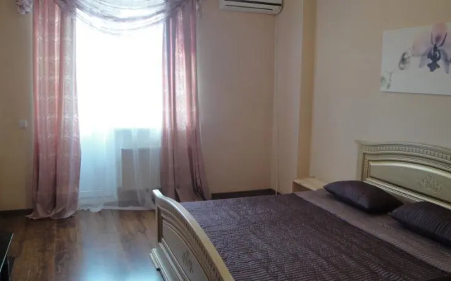 7 Квадратов на Зиповской