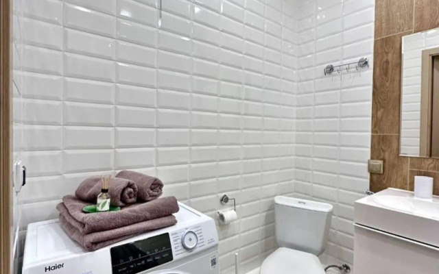 Апартаменты на улице Краснолесья 54