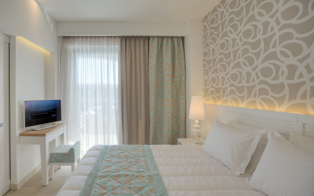 Blue Lagoon Princess Hotel
