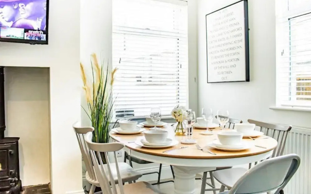 Central Stamford Townhouse