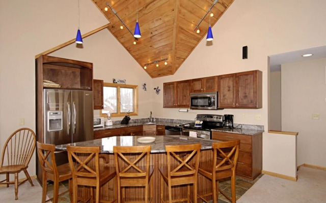 On-A-Whim - 5 Br Home