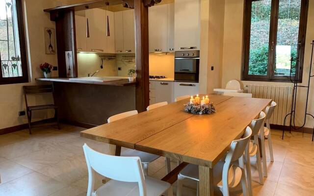Upscale Villa in Salò Lombardy with Swimming Pool