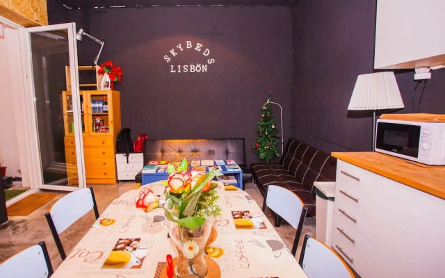 Sky Beds Lisbon Hostel