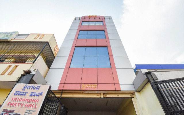 OYO 62496 Srigandha Party Hall