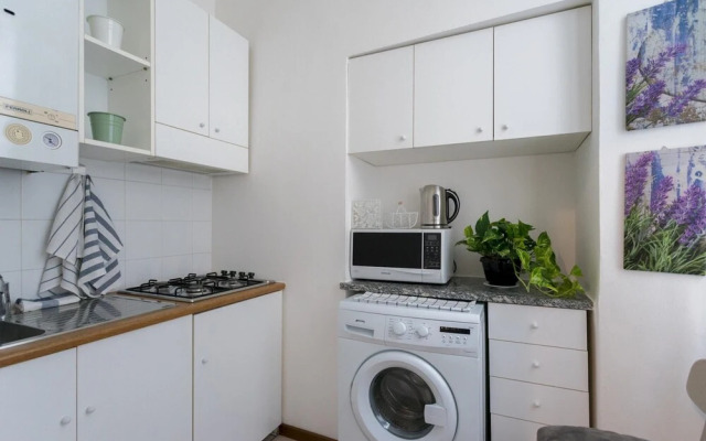 Co-c933-ggar24d1 - Love Smile Apartment