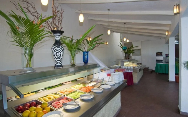 Club Embarcadero Pacifico