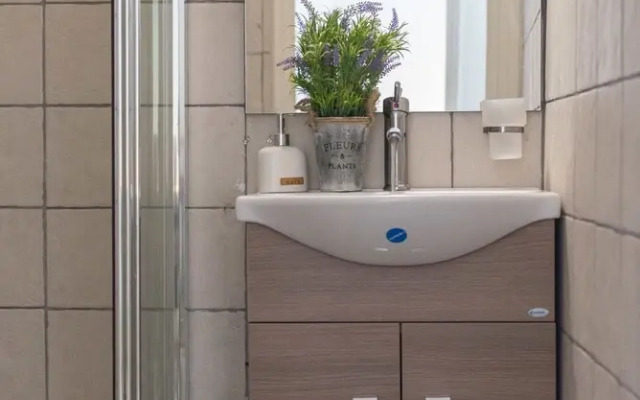 Syntagma Budget Studio