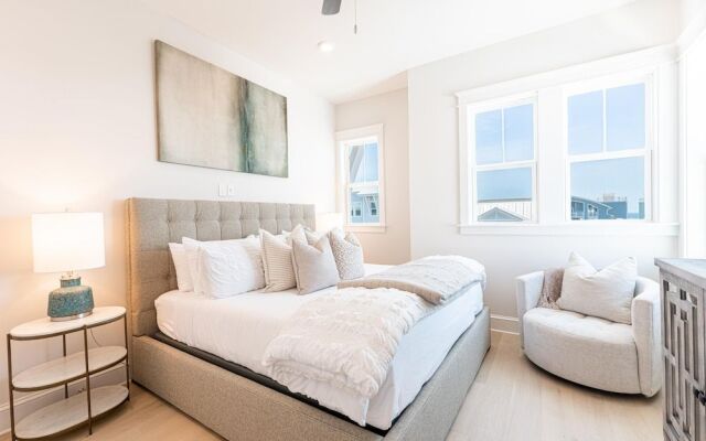 The Sleeping Queens at Prominence 30A