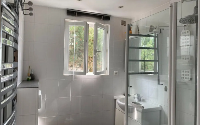 Beautiful Apartment, 2 Terraces, Near Beach