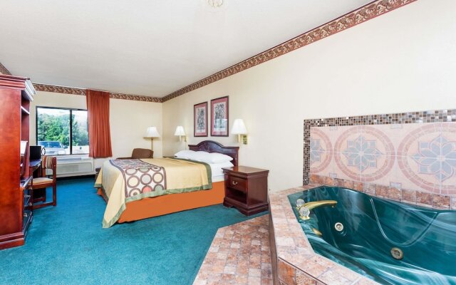 Super 8 Piedmont Greenville Area