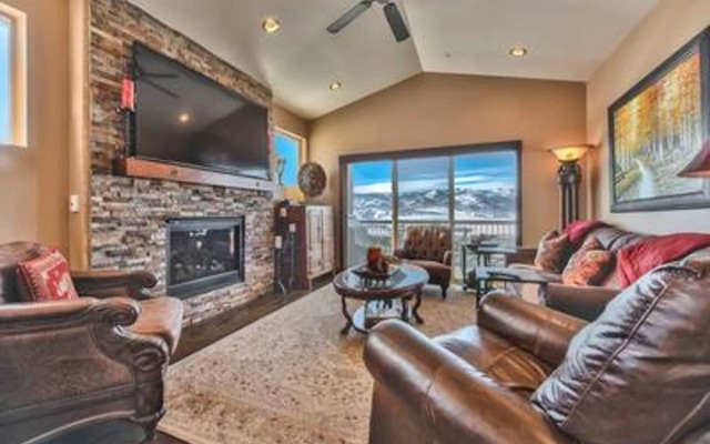 Black Rock Retreat by Blueswell