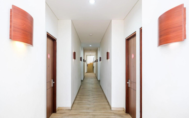 Sans Hotel Rajawali Surabaya