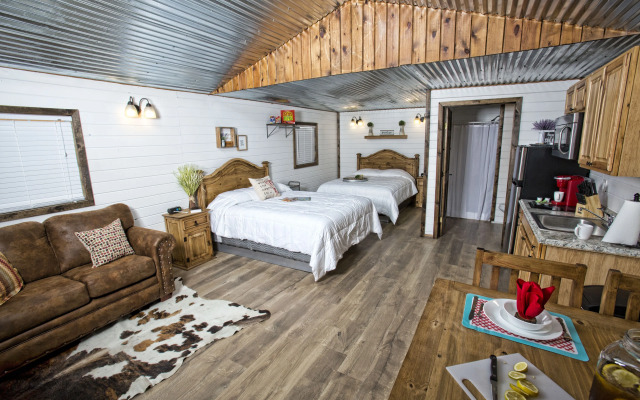 Stateline Cabins & RV