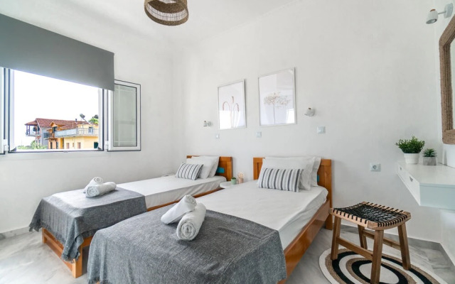 Xenios Avlais Apartments