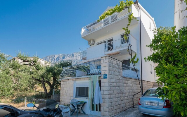 Amazing Apartment in Tucepi With 2 Bedrooms and Wifi