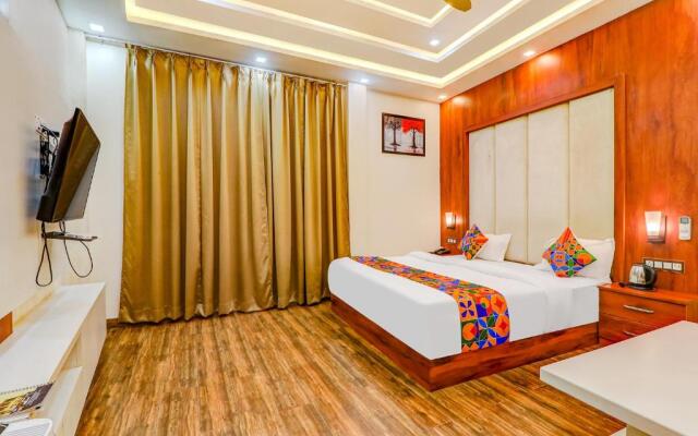 Fabhotel V Square