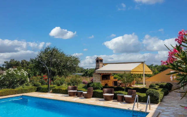 Pool Villa Divina in i an
