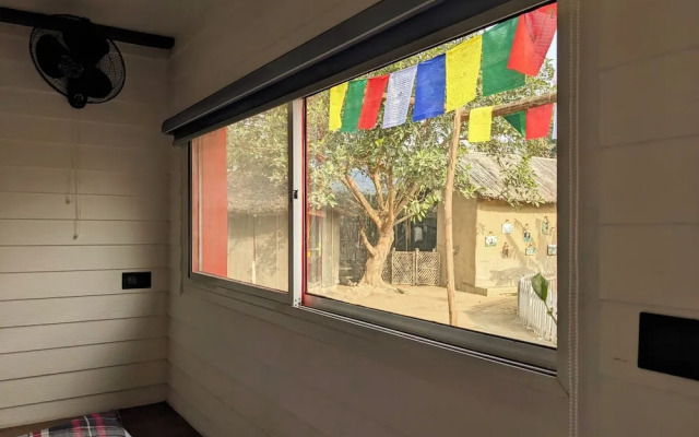 Tuk Tuk Gilhari Noida