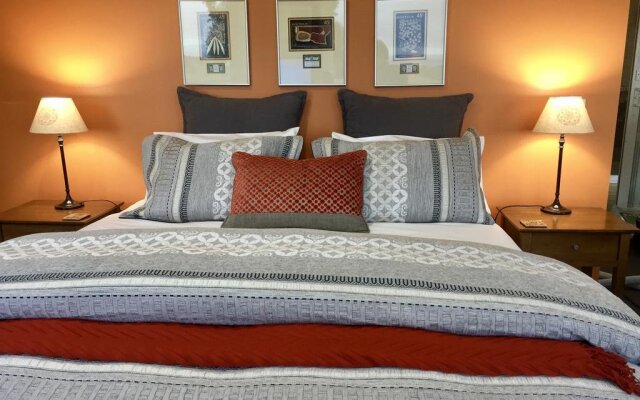 Llarrinda Bed & Breakfast