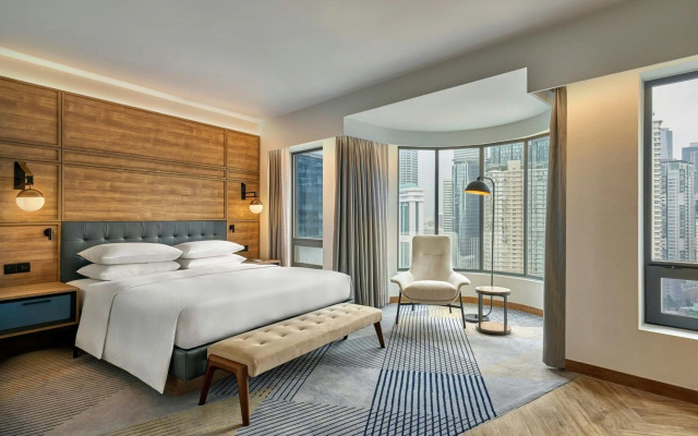 Four Points By Sheraton Kuala Lumpur, City Centre – Guest Rooms – Kuala Lumpur
