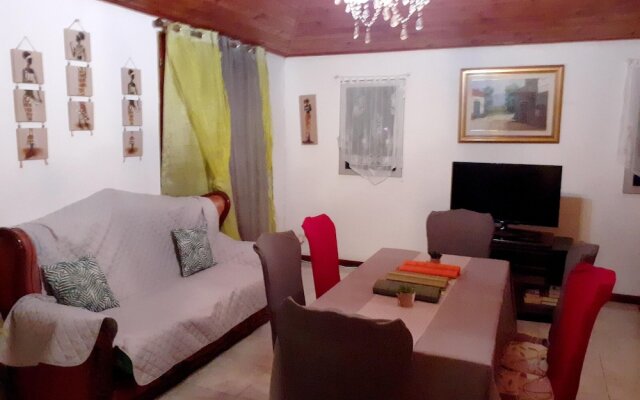 House With 3 Bedrooms in Deshaies, With Wonderful sea View, Terrace an