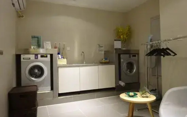 Homeinn Selected Hotel (Suining Central Avenue Wenxue North Road)