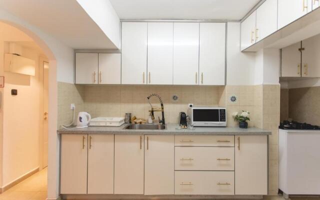 Orel's Ground floor Apartment
