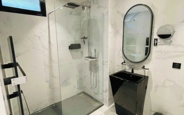 Sumptuous Villa - AC- 6br- 12p- Cannes