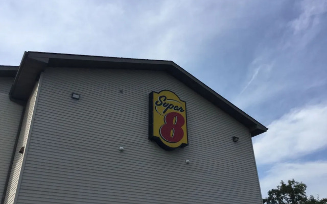 Super 8 New Stanton