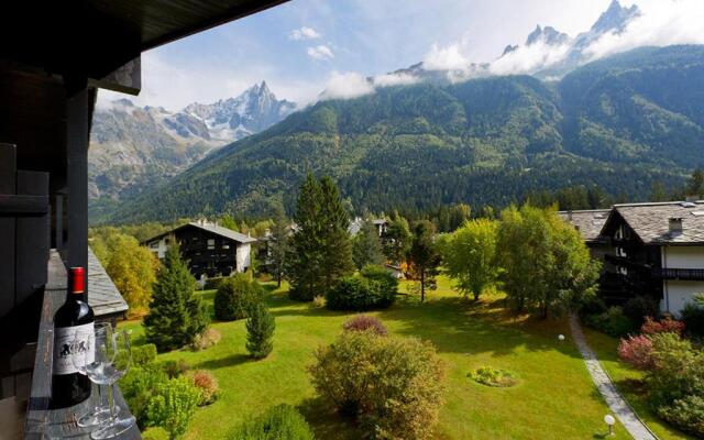 APARTMENT LES DRUS - Chamonix - Sleeps 8