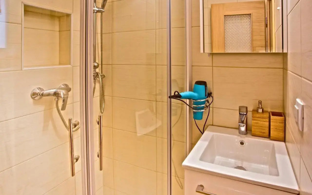 Apartma Koledniki