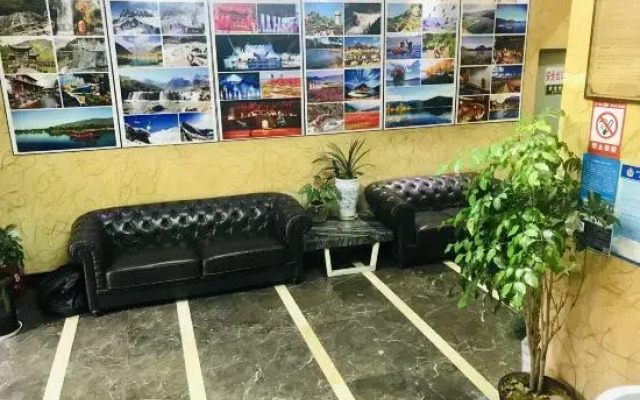 Domi Hotel