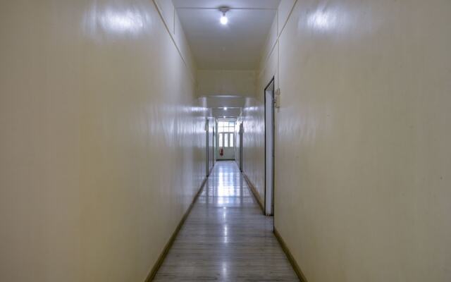OYO 15199 Hotel Shree Maya