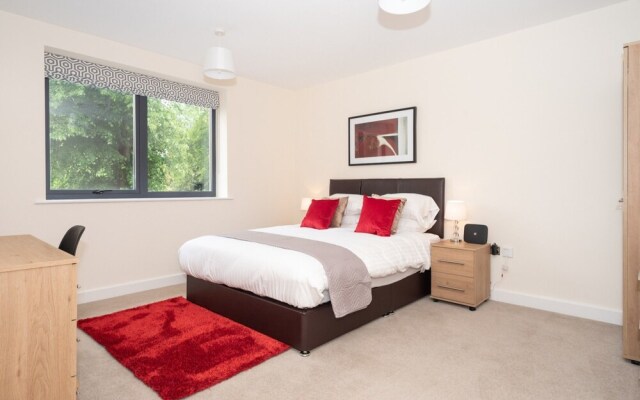 Luxury, Modern Apartment in York, Sleeps 4