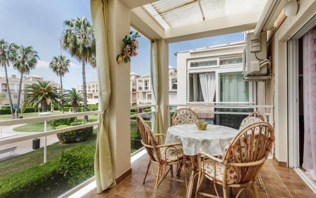 Gorgeous 2-bed Apartment Near the Beach