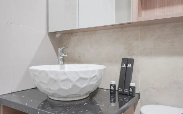 Modern And Comfy 3Br At Transpark Cibubur Apartment