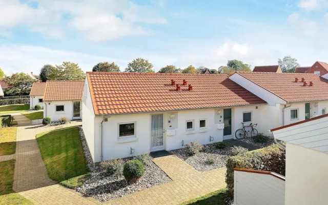 Cozy Holiday Home in Ã†rÃ¸skÃ¸bing near Harbour